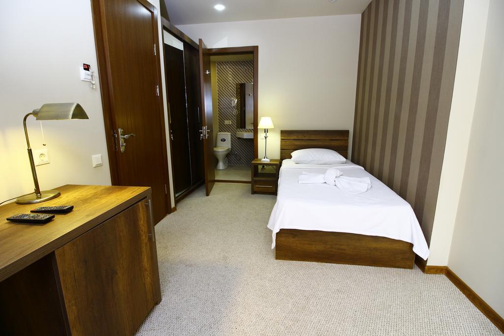 Sani Hotel Tbilisi Exterior foto