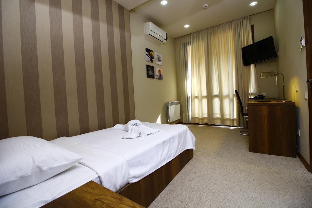 Sani Hotel Tbilisi Exterior foto